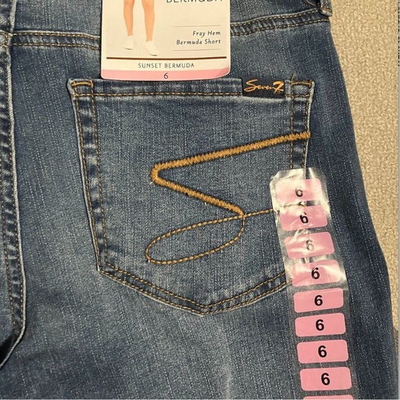 SUNSET BERMUDA SHORTS IN THE COLOR MINERS - Picture 6 of 14